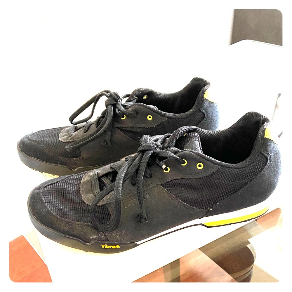 Spin shoes